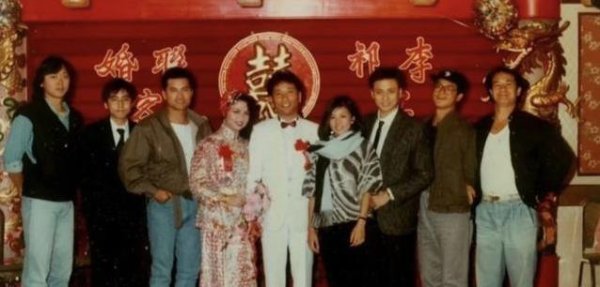 永华证券 翁美玲婚宴旧照首曝光，汤镇业帅气抢镜，她的人生26岁为何停摆？